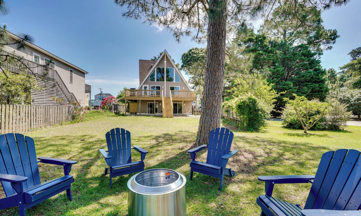 Colington Harbour House | Private Dock & Beach Access: Kill Devil Hills Home
