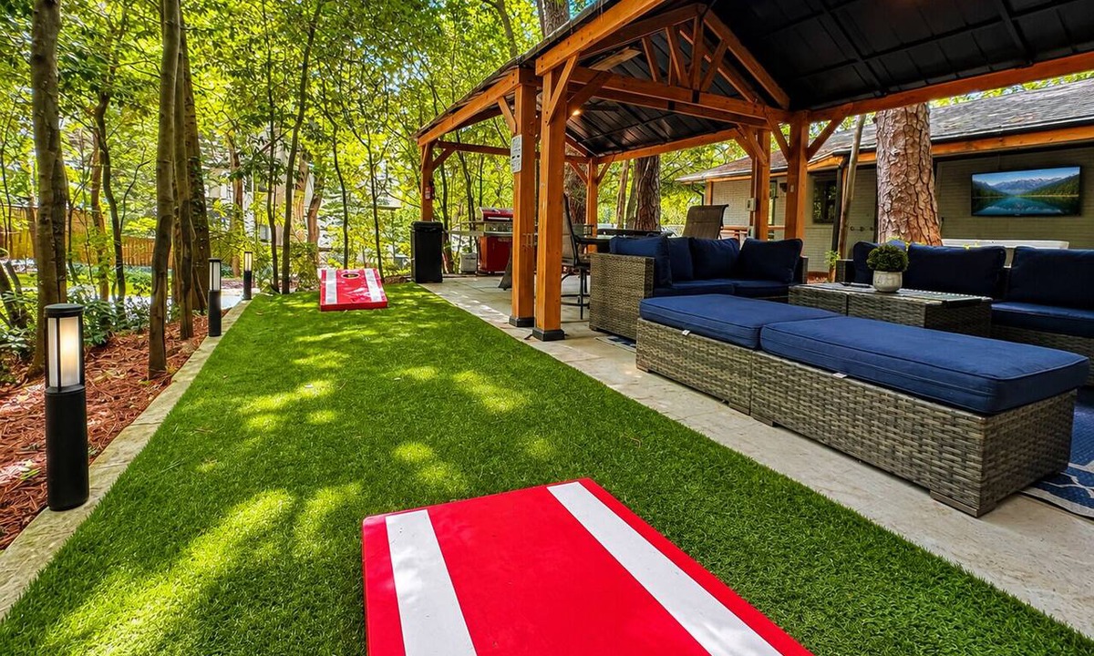 Piedmont Heights House | Private Luxury Oasis | Hot Tub | 2X 50"Outdoor TVs