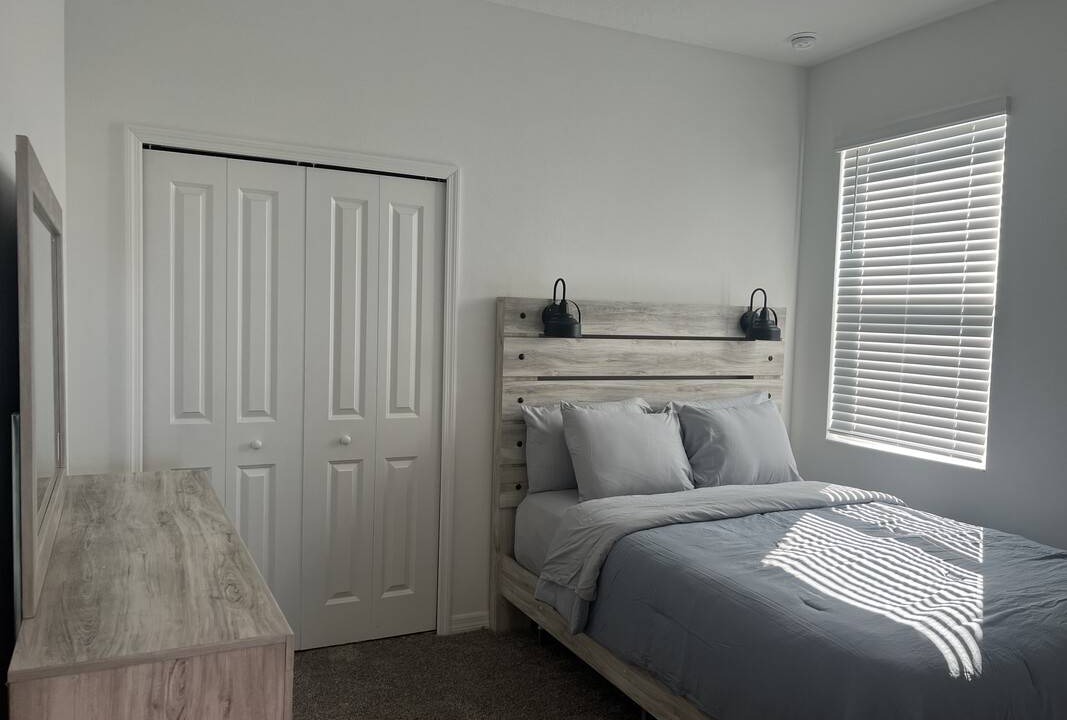 Haines City Resort | Private room ∙ 1 guest