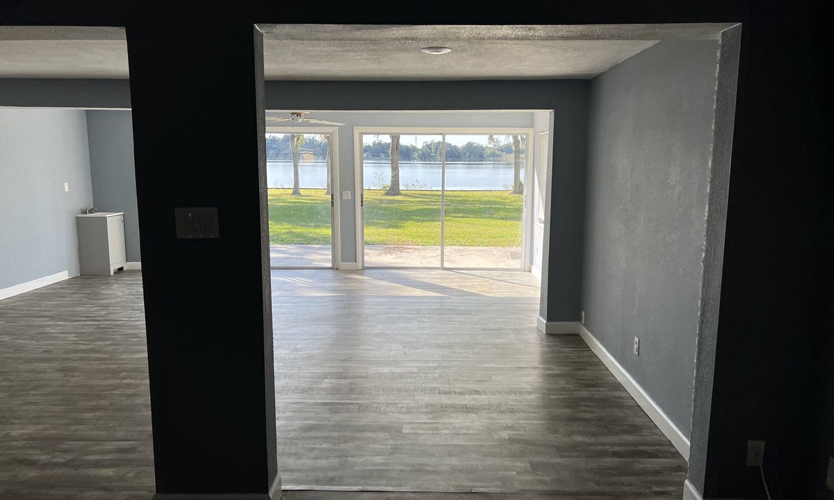 Lake Magdalene House | Private Ski Lake House in heart of Tampa