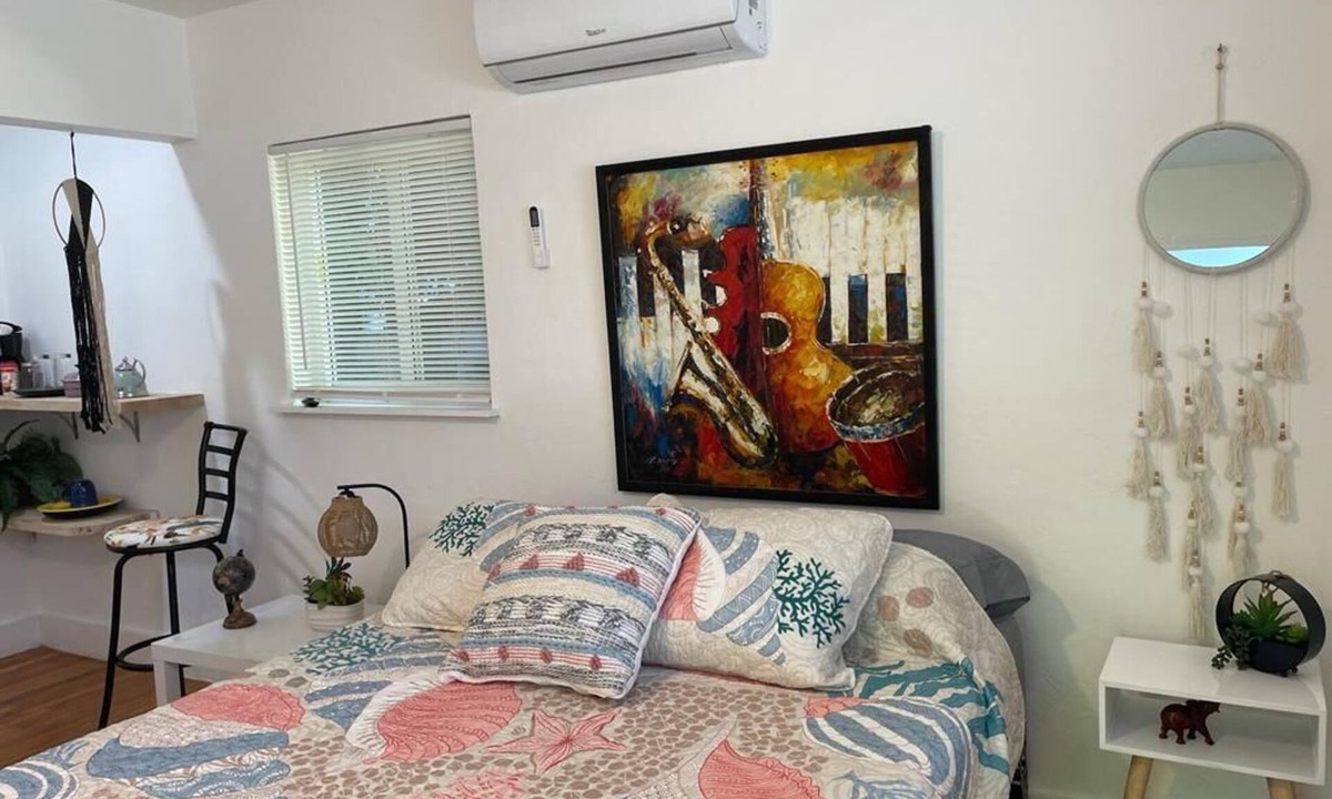 Coral Way Apartment | Private Studio in the Heart of Coral Gables