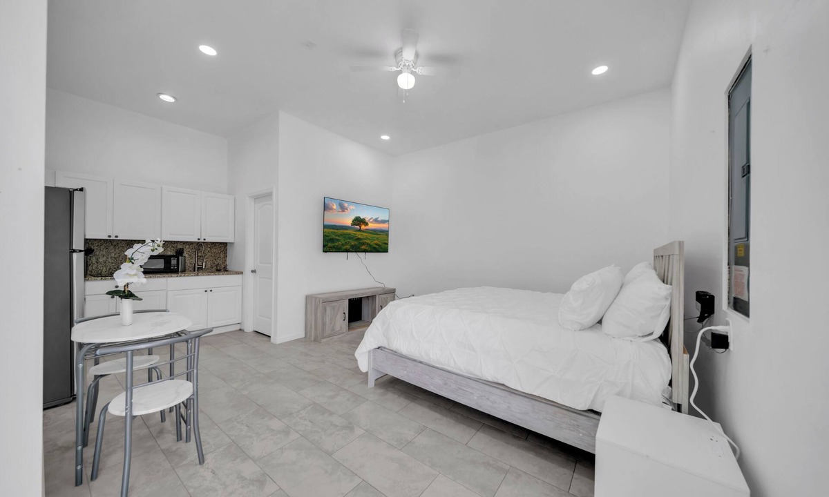 Lehigh Acres Apartment | Private Studio Near Hospital, Wi-Fi, Self Check-In