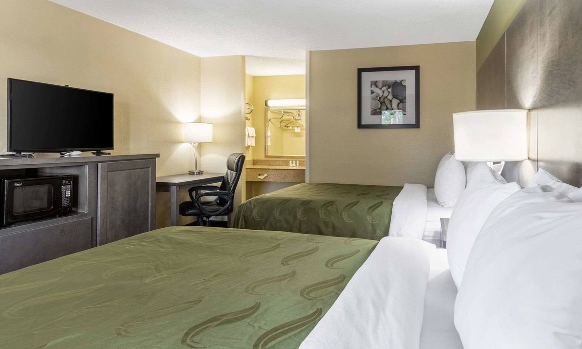 Franklin Hotel | Quality Inn Franklin - Cool Springs Area