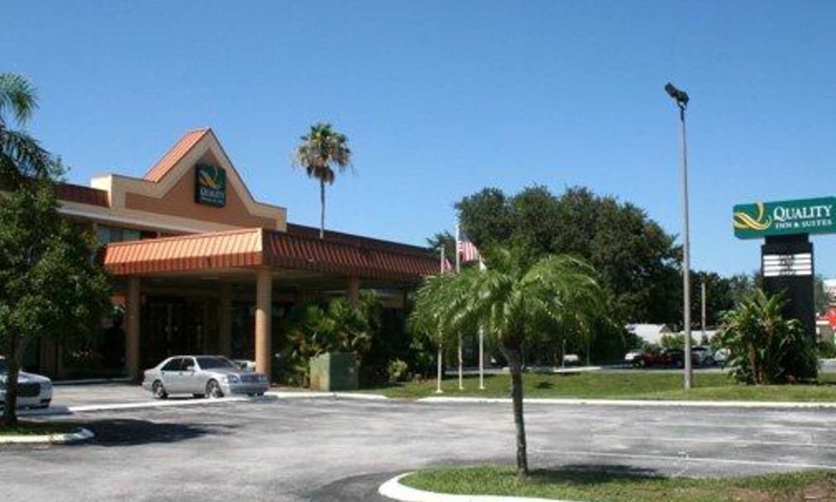 Tarpon Springs Hotel | Quality Inn & Suites Tarpon Springs South