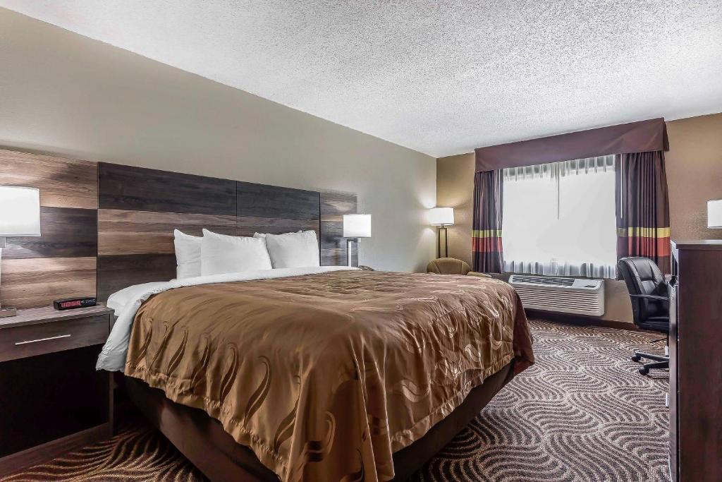 South Salisbury Hotel | Quality Inn & Suites Salisbury South
