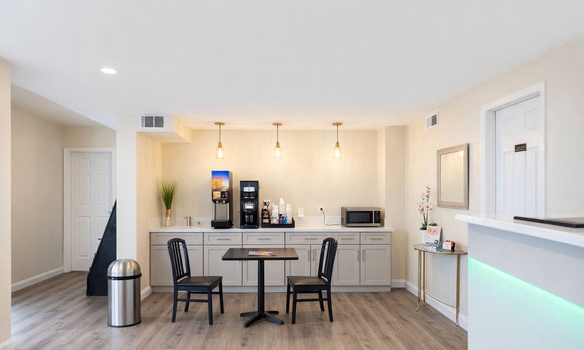 Antioch Hotel | Quarters Inn and Suites