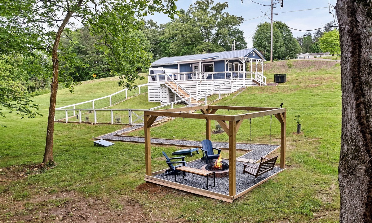 Cosby Cabin | Quiet and private on 1.77 acres.