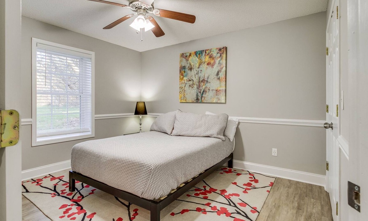 Johnson City House | Quiet, Clean, 2 story home. 2 beds, 2 baths, 1 car garage. No pets. No Smoking.