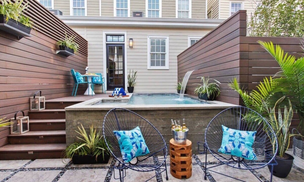 Beach Institute House | Rare 6BR Savannah Combo, Pool & Historic District