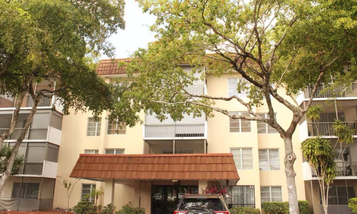 Inverrary Condo | Relax in Stylish 2Bed/2Bath Fort Lauderdale Oasis with Amenities