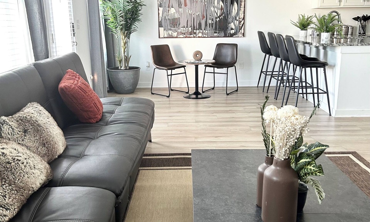 Normal House | Relaxing townhome luxury BrandNewGreatLocation