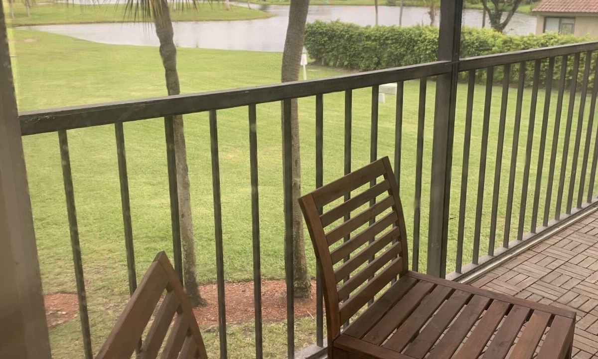 Weston Apartment | Relaxing view to the Golf course.