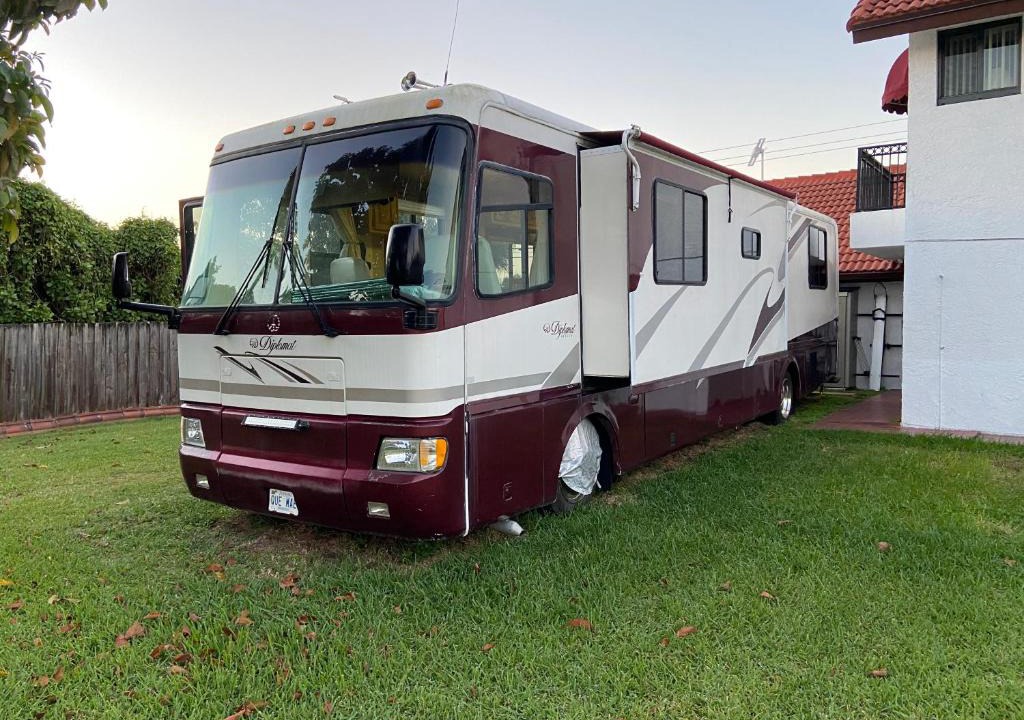 Ludlam Other | Remodeled and Comfortable RV - FREE PARKING