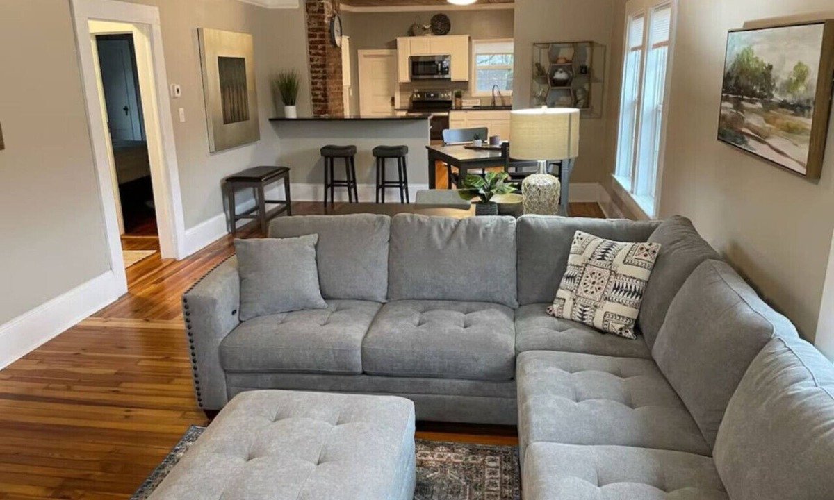 Mooresville House | Renovated Bungalow in Downtown Mooresville, NC