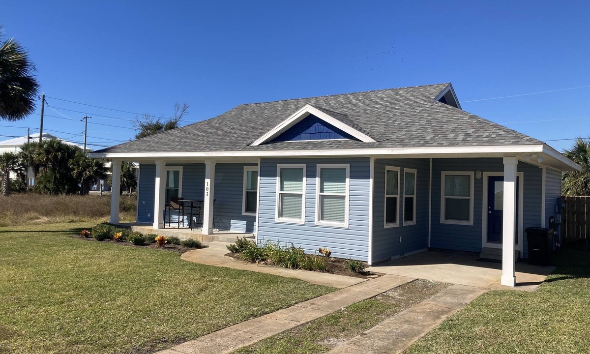 Mexico Beach House | Renovated-Gulf Views-Pet Friendly-Booking Fall and Winter Dates - Great Rates!
