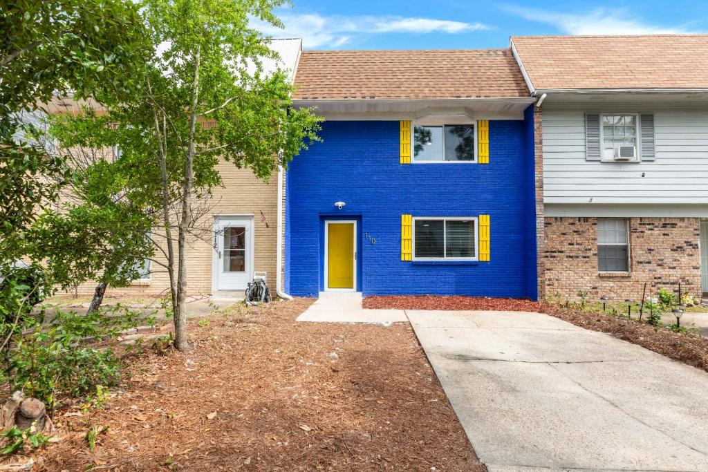 Wright House | Retro - Arcade Home, Kids, Dogs, Grill, & Beach!