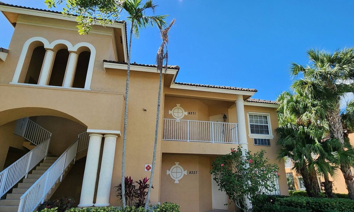 Port Saint Lucie Villa | Right Direction Rentals 2 Bedroom Villa 8231