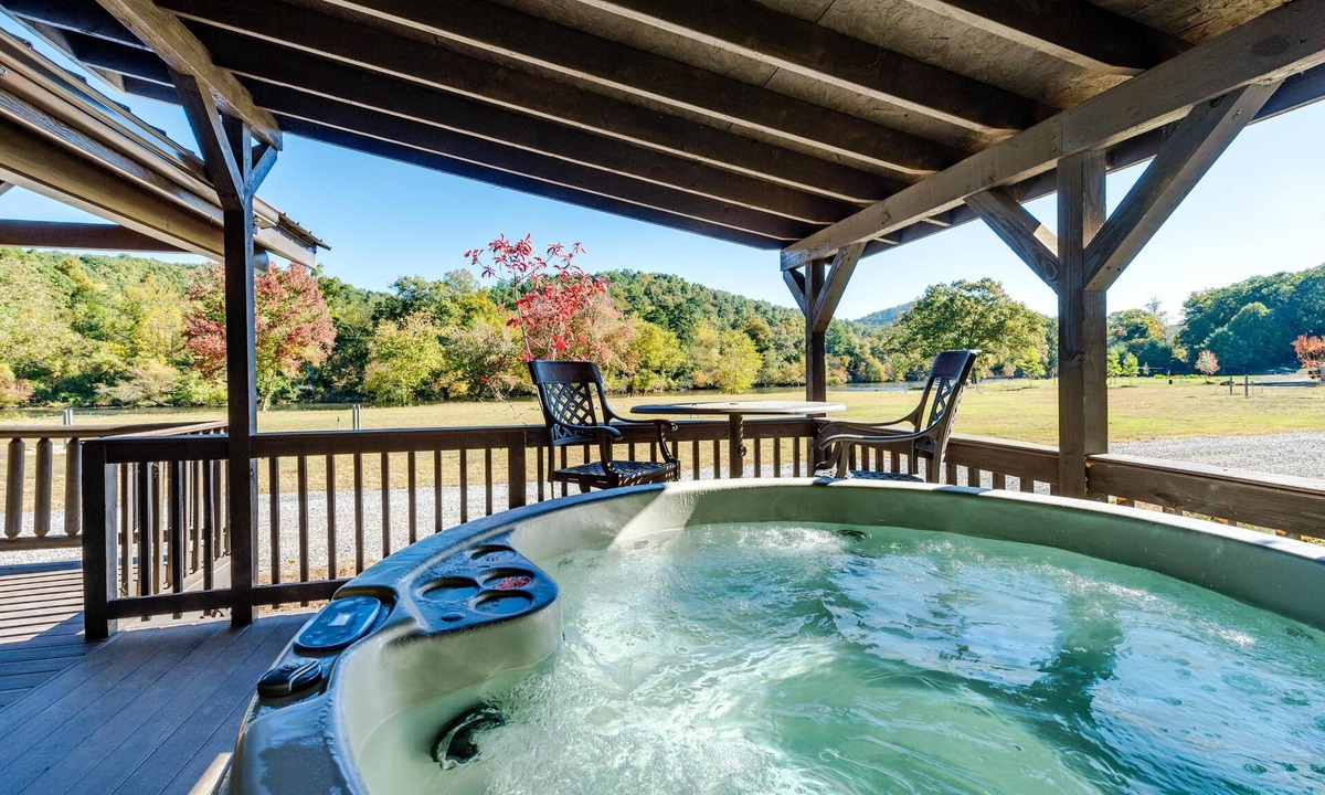 Arden Ski Chalet | Riverfront Vintage Cabin w/ Hot Tub, Full Kitchen