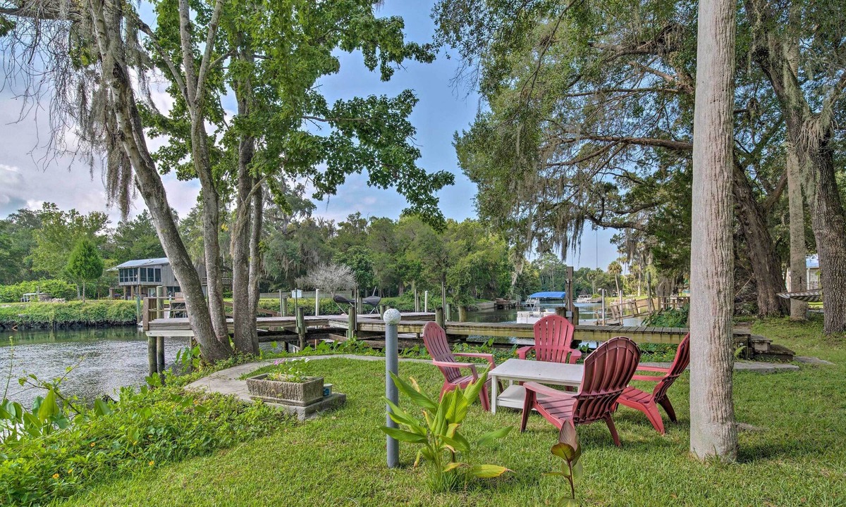 Yankeetown House | Riverfront Yankeetown Getaway w/ Boat Dock!