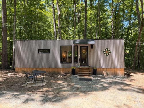 Elon Apartment | Riverside Studio - Trails, Views, Firepit, Hammock
