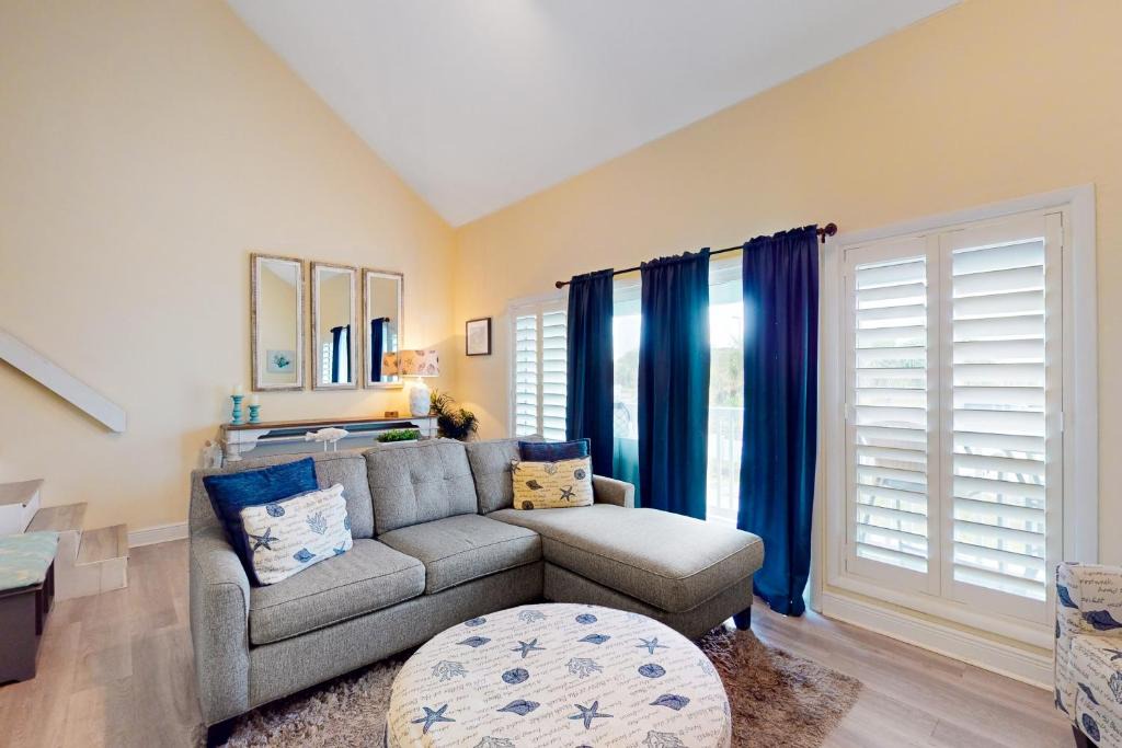 Villa Sabine Apartment | Sand Dollar W202