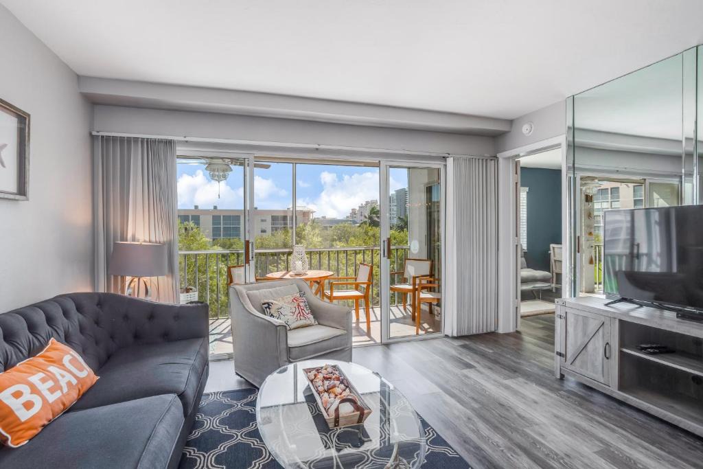 Marco Island Hotel | Sands of Marco