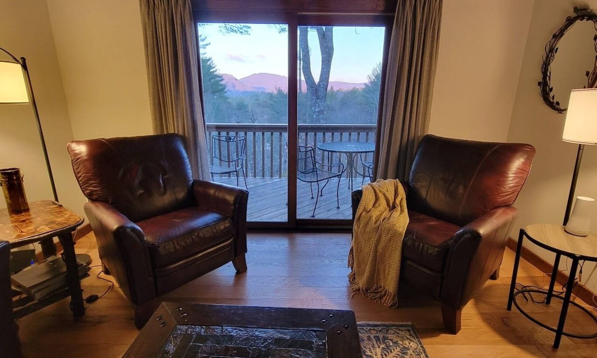 Sapphire House | Sapphire Mountain View Escape: Resort Amenities, Family & Pet Friendly!
