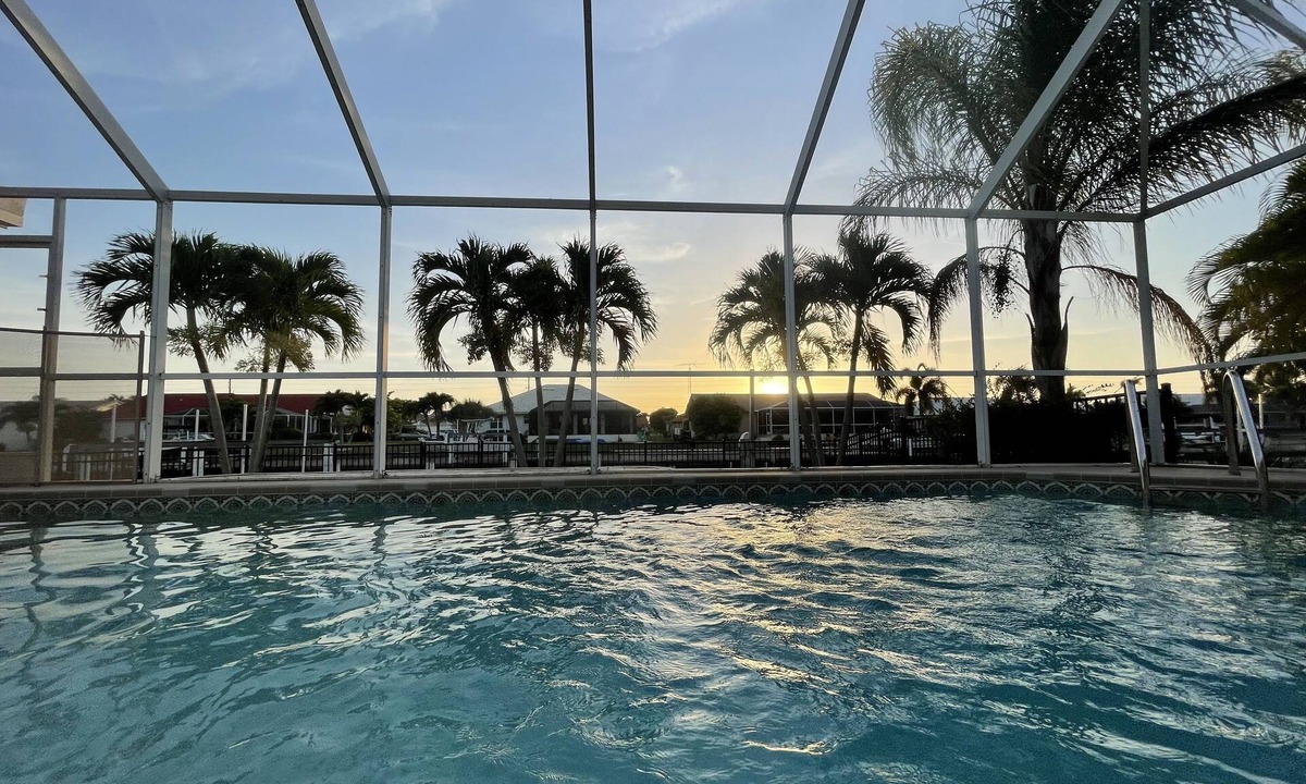 Punta Gorda House | “SEASCAPE” to relaxation and fun! STUNNING, IMMACULATE CANAL and POOL home