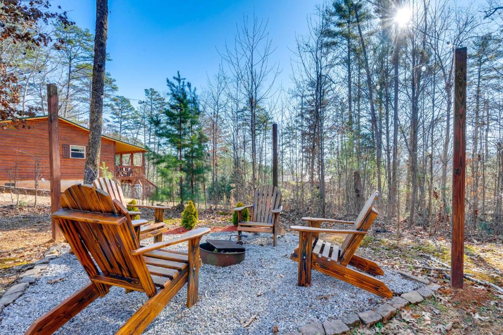 Murphy House | Secluded Family Cabin w/Deck Near Cherokee Lake
