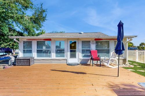 Shallotte House | SH06 Coastal Cottage