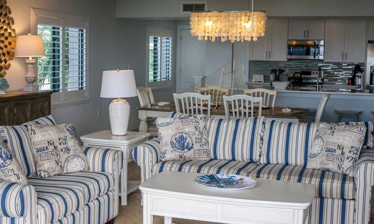 Sanibel Condo | Shorewood #2B Large, spacious 3BRM, 3BA condo with unbelievable view of Gulf. Beach front. Sleeps 6.