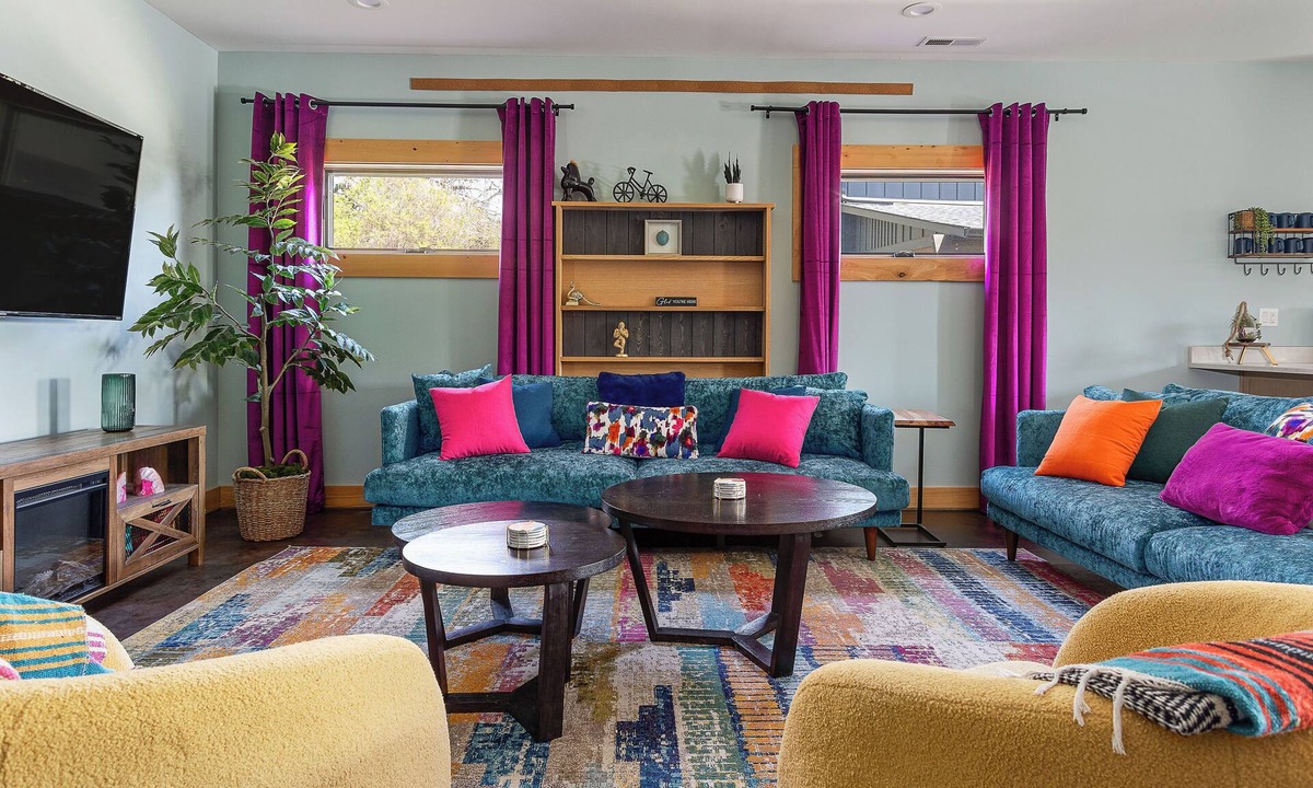 Asheville House | Sleeps 18! Fire Pit, Hot Tub & Game Room!