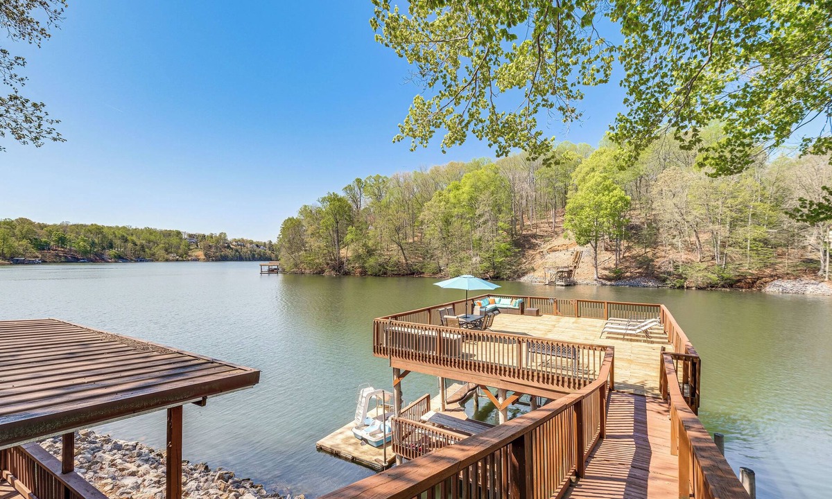 Westlake Corner House | Smith Mountain Lake House w/2-Story Boat Dock!