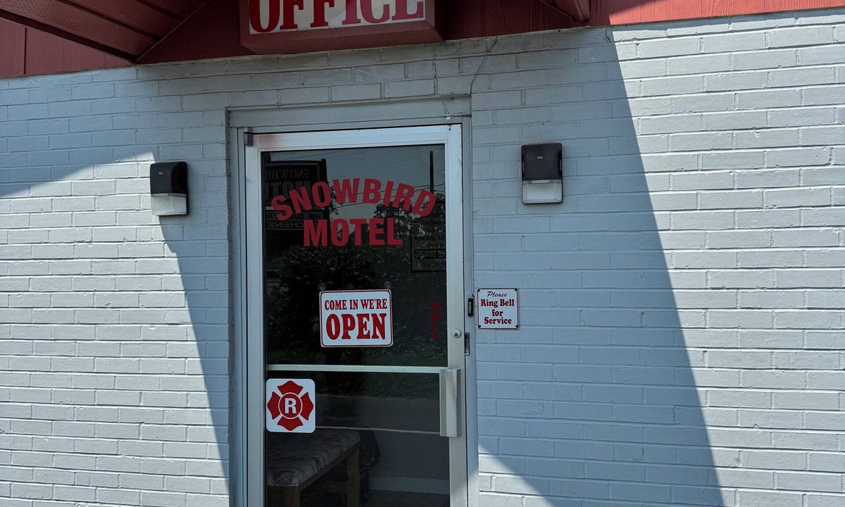 Telogia Hotel | Snowbird Motel