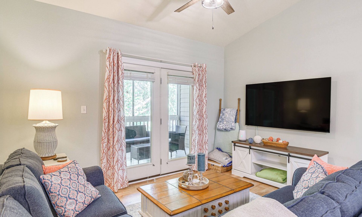 Foley Condo | Snowbirds Welcome: Foley Condo w/Pool Access