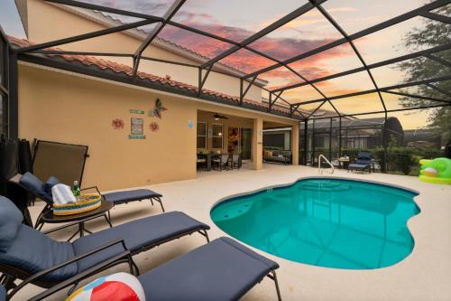 Loughman House | Solterra Resort Villa Private Pool Movie Thter Gm Rm