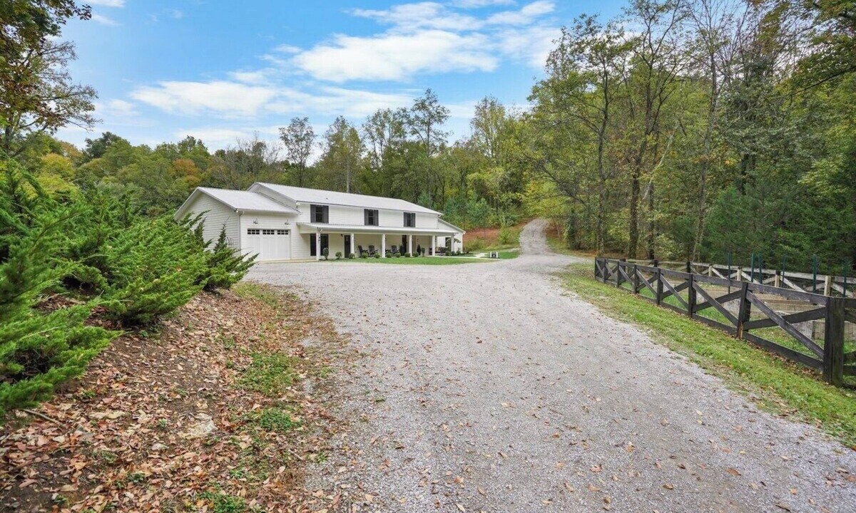 Kedron House | Southern Sanctuary 2A–Spacious Retreat–Sleeps 10