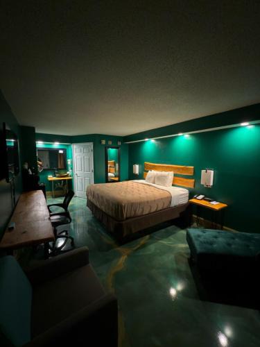 Oxford Hotel | Southern Soho Boutique Hotel