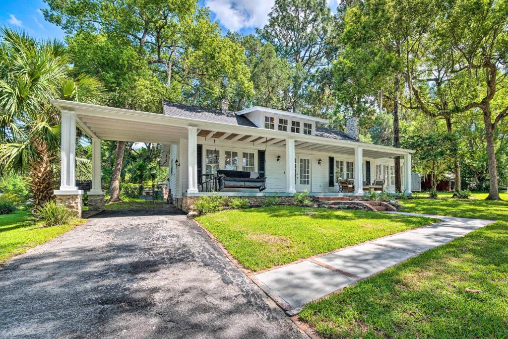 Ocala House | Southern-Style Ocala Home Less Than 1 Mi to Downtown!