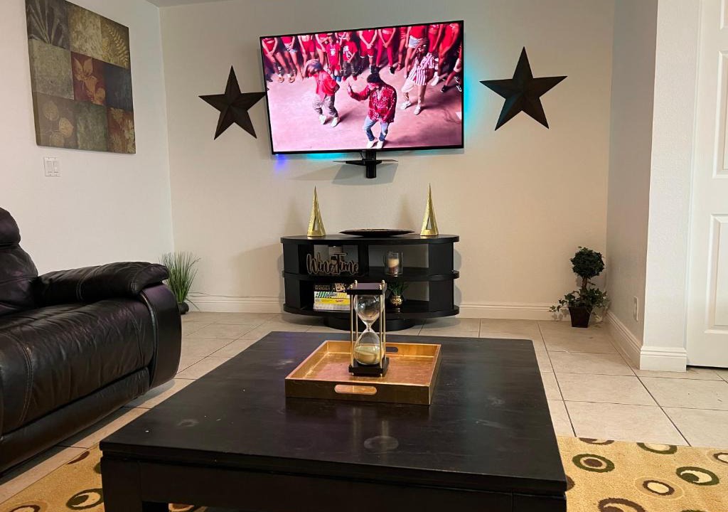 Miramar Villa | Spacious 2bedroom Townhouse Miramar