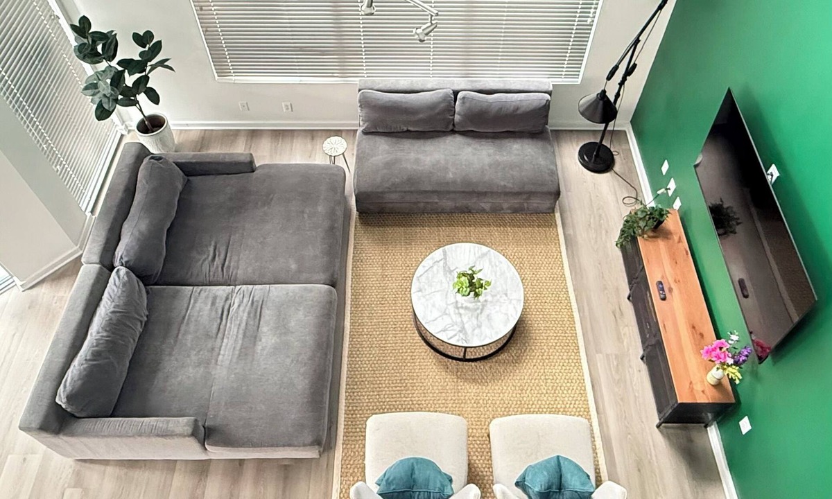 Atlantic Station Area Apartment | Spacious 3 BDR apartment. Perfect for family and groups. Walk to Eats and Shops.