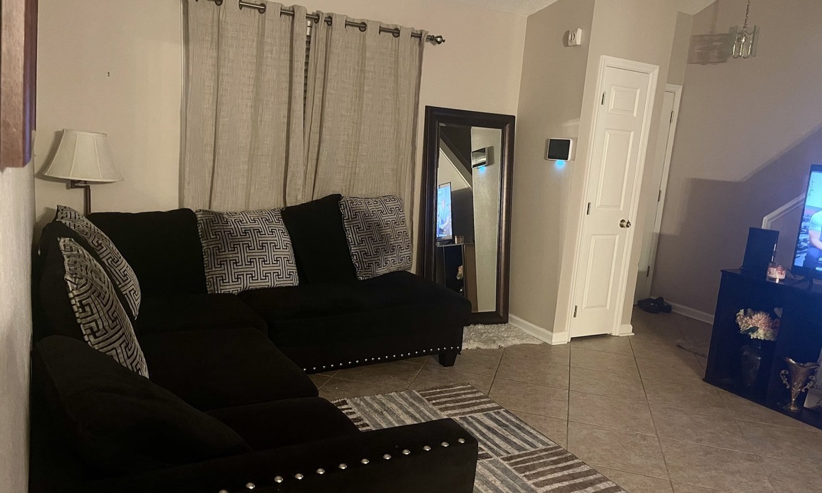 Tallahassee House | Spacious 3 BR Townhome in the Center of Everything