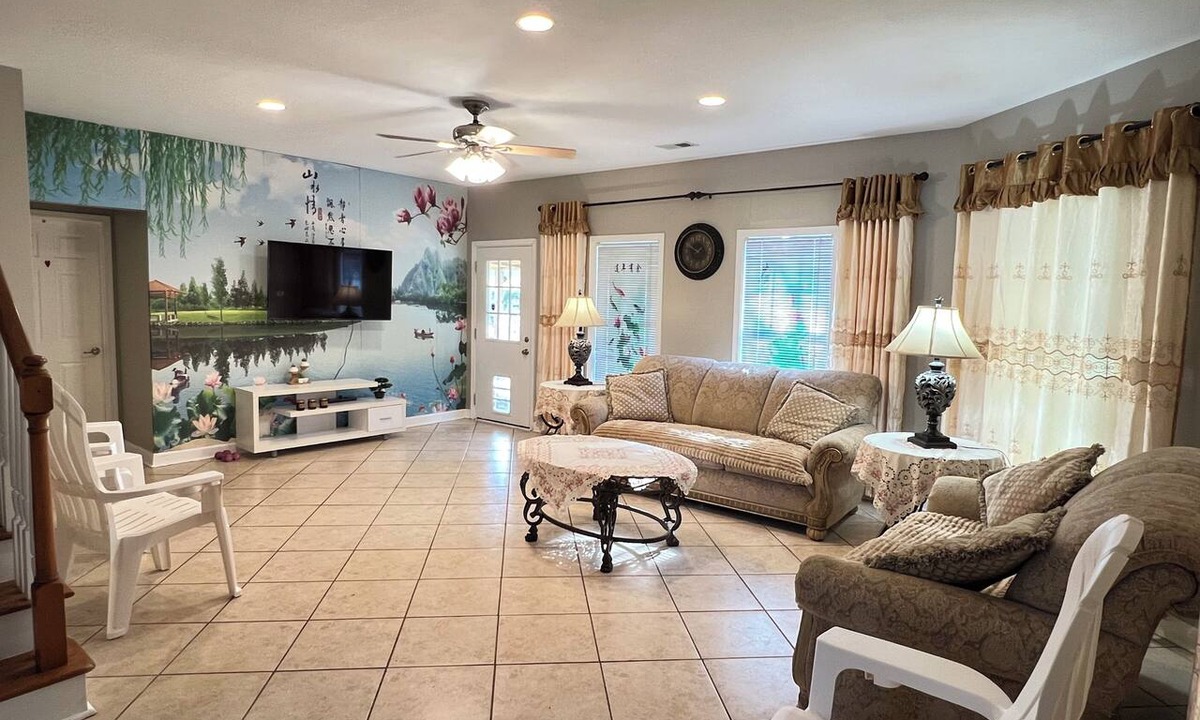 Myrtle Beach House | Spacious 4BR Family Retreat with Fenced Yard & BBQ