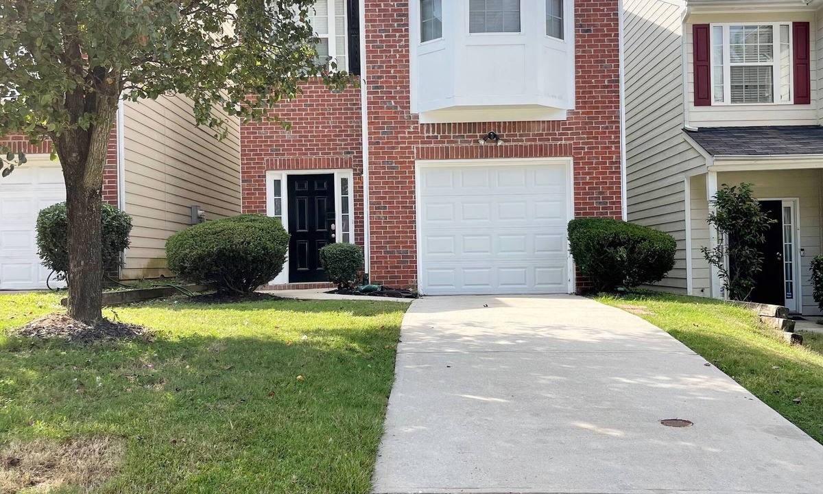 College Park House | Spacious and private Townhouse ATLANTA