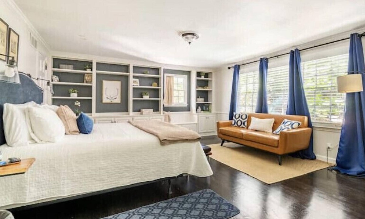 North Buckhead House | Spacious Buckhead Home Perfect for Work Groups and Families