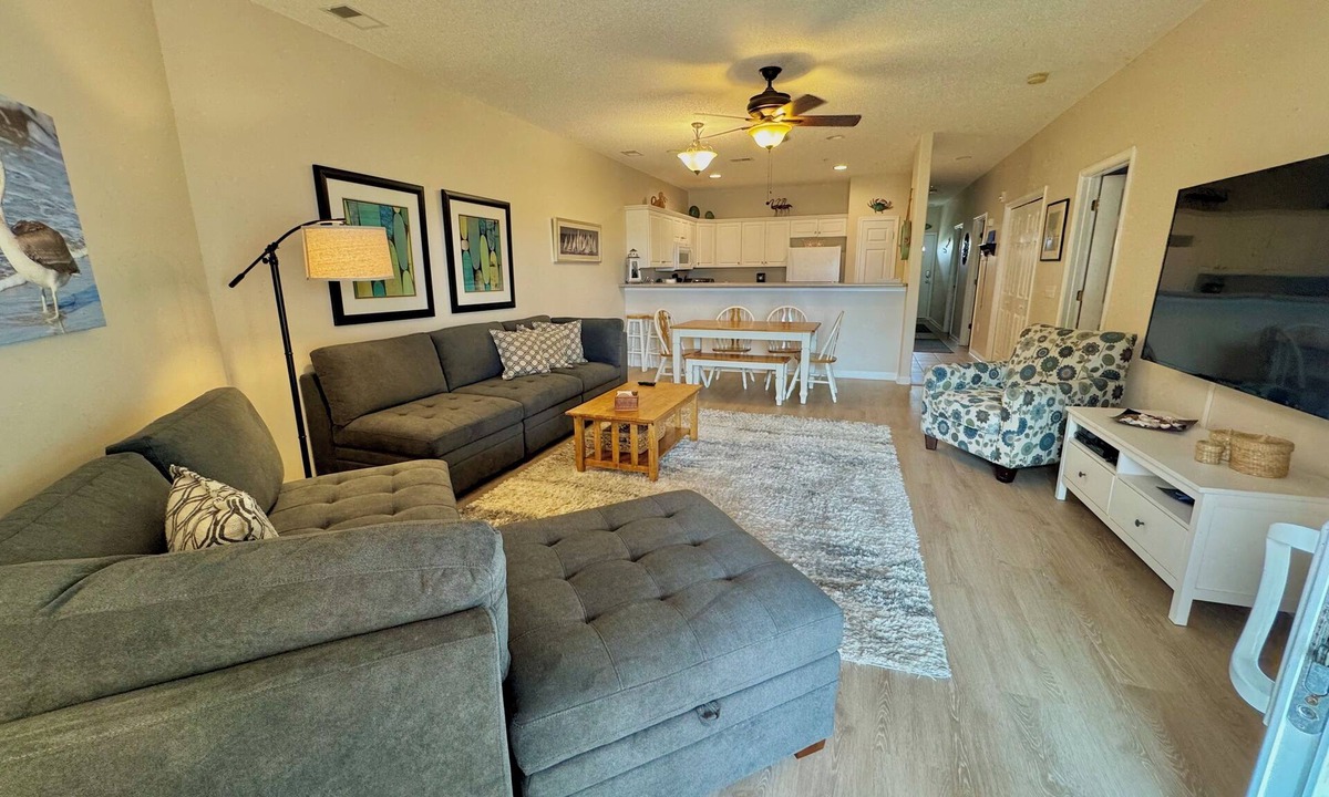 Long Beach Condo | Spacious clean condo, large pool, plus many extras. Perfect for families.