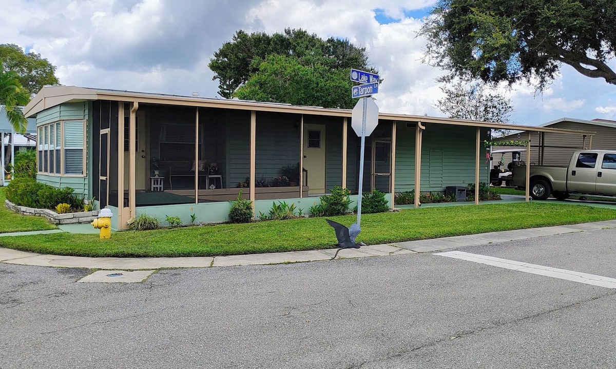 Oldsmar House | Spacious Home near Everything in charming Oldsmar