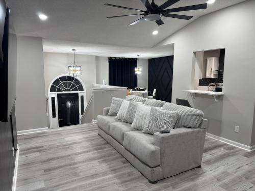 Church Street Villa | Spacious Lux 4BR Getaway Atlanta Sleeps 10