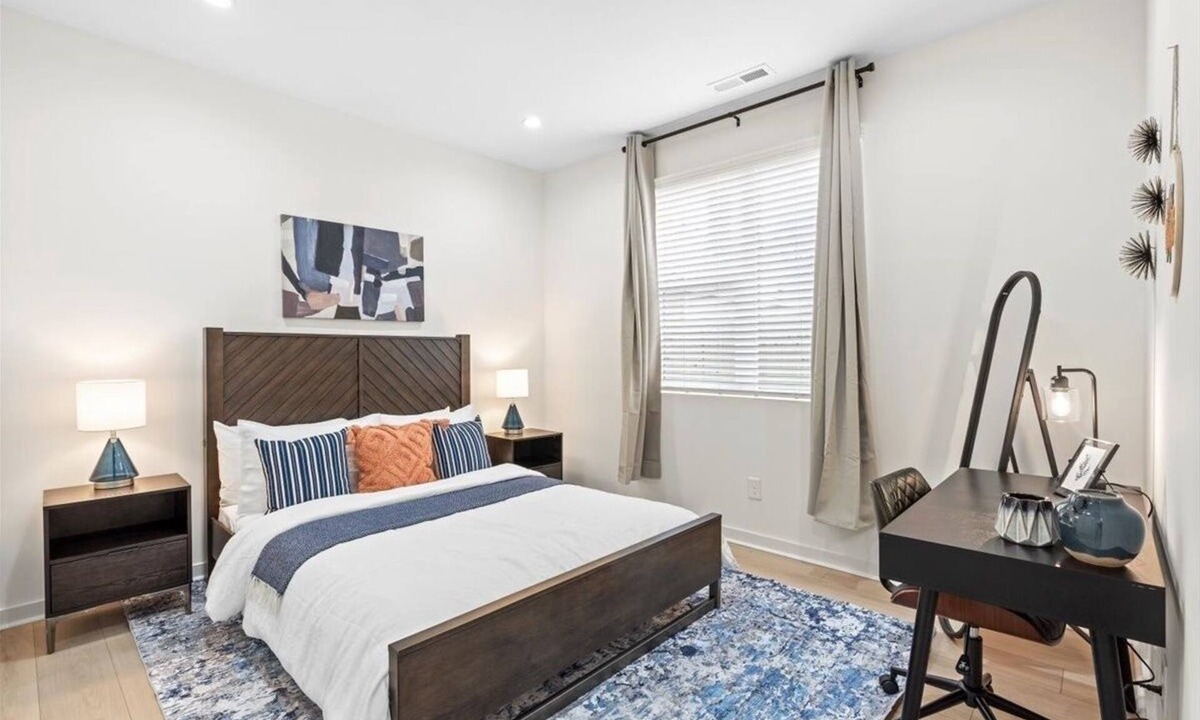 North Charlotte House | Spacious Modern 3BR/3.5BH Charlotte Townhouse