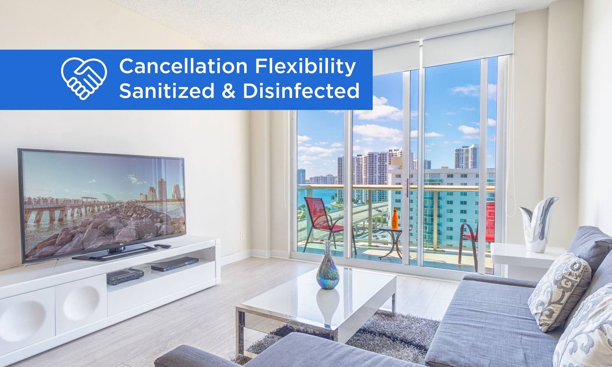 Sunny Isles Beach Condo | Spacious penthouse across from the beach | WIFI + Parking